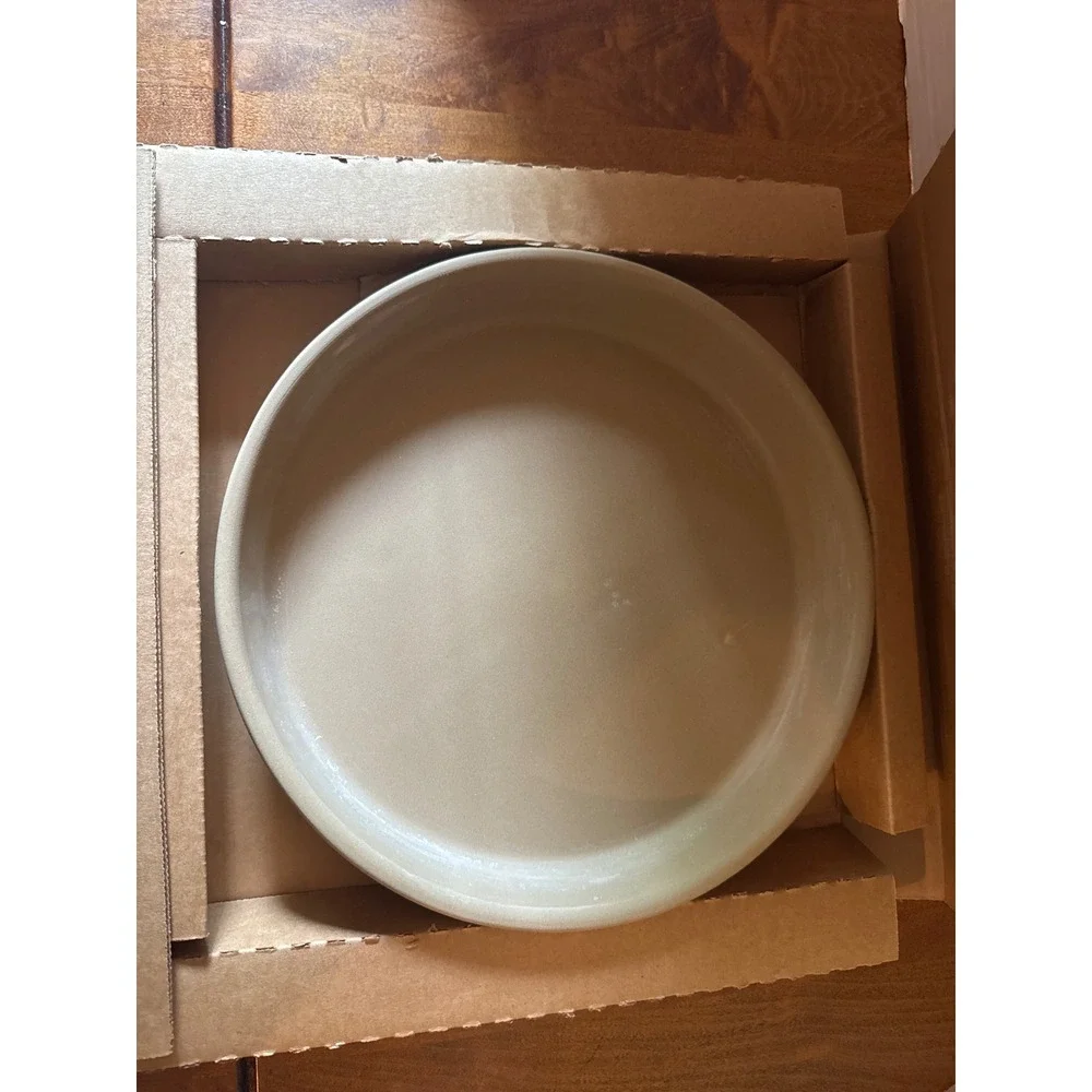 Pampered Chef Deep Dish Baker 1390 Family Heritage Collection Stoneware Tan USA